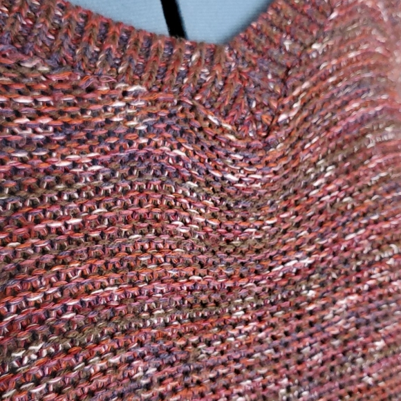 Dolmam sweater. 2X - Picture 5 of 7